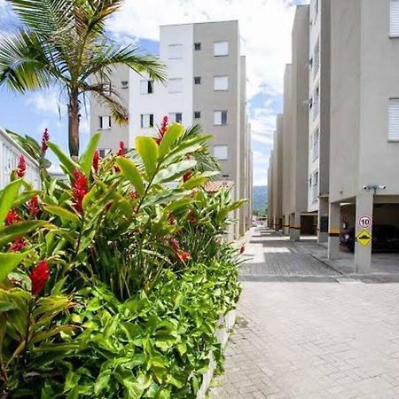 Apto Em Ubatuba Divisa Com A Praia De Itagua E Facil Acesso As Praias Fica Ao Lado Do Atacado Tenda Da Rodovia Rio Santos Luaran gambar